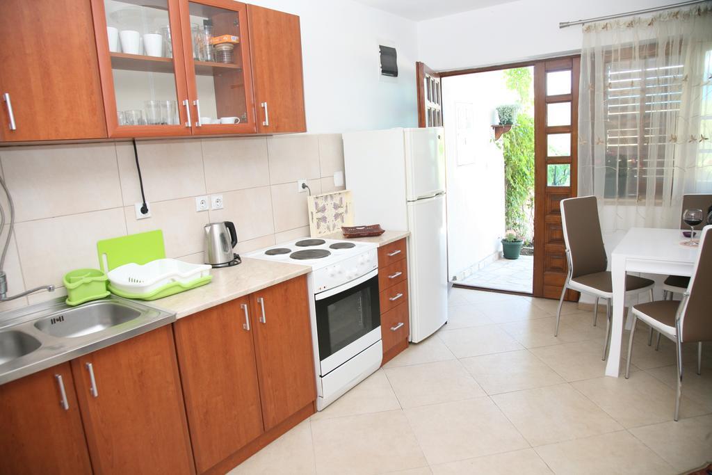 Apartments Oasis Tivat Kültér fotó